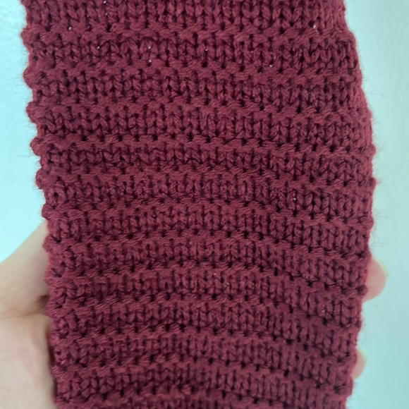 Cable Knit Crop Sweater with Lace Up Back Size Medium - Picture 11 of 11